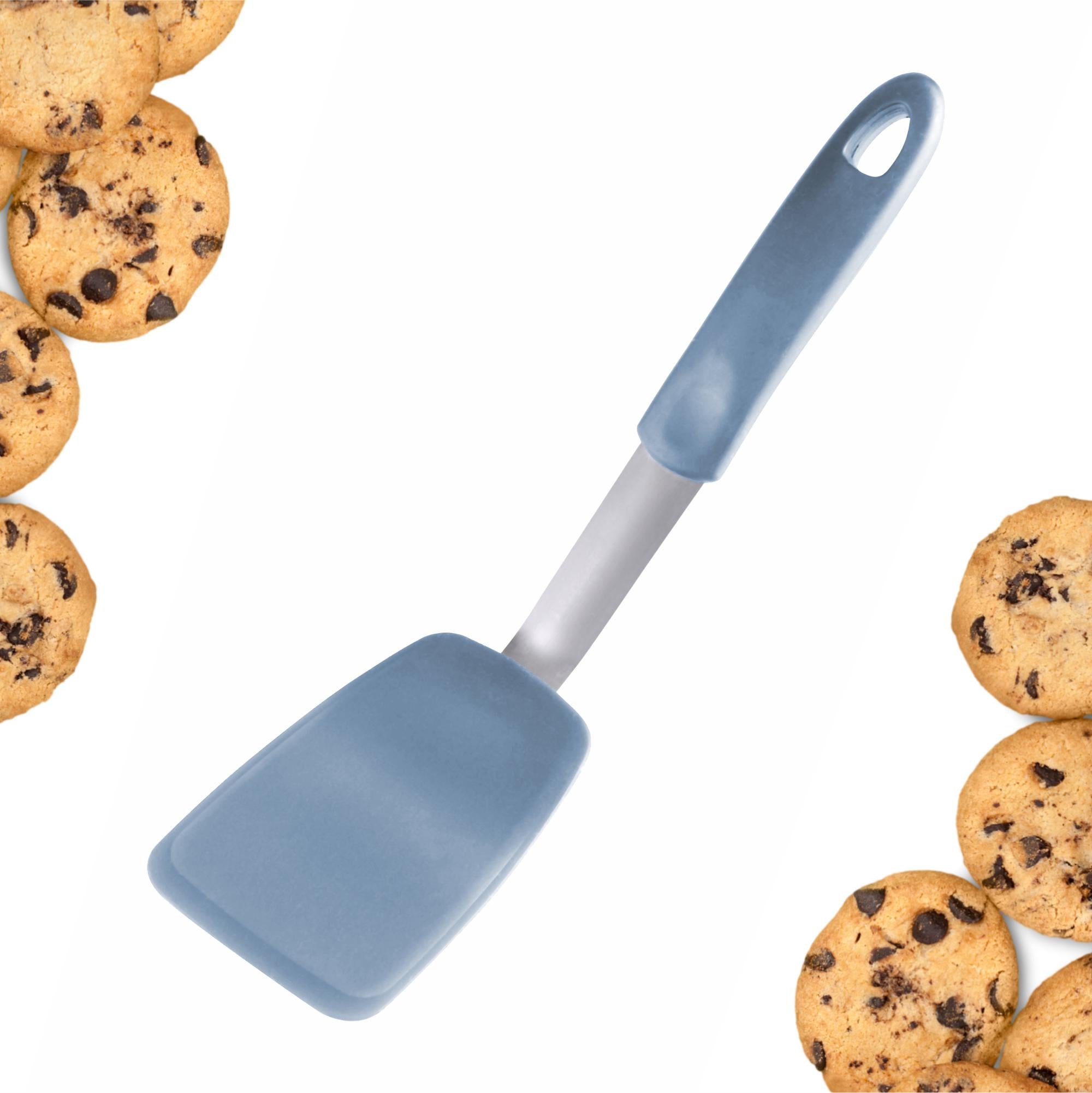 Starpack small flex turner with a flexible, heat-resistant silicone head and a sturdy handle, ideal for flipping and serving smaller portions.