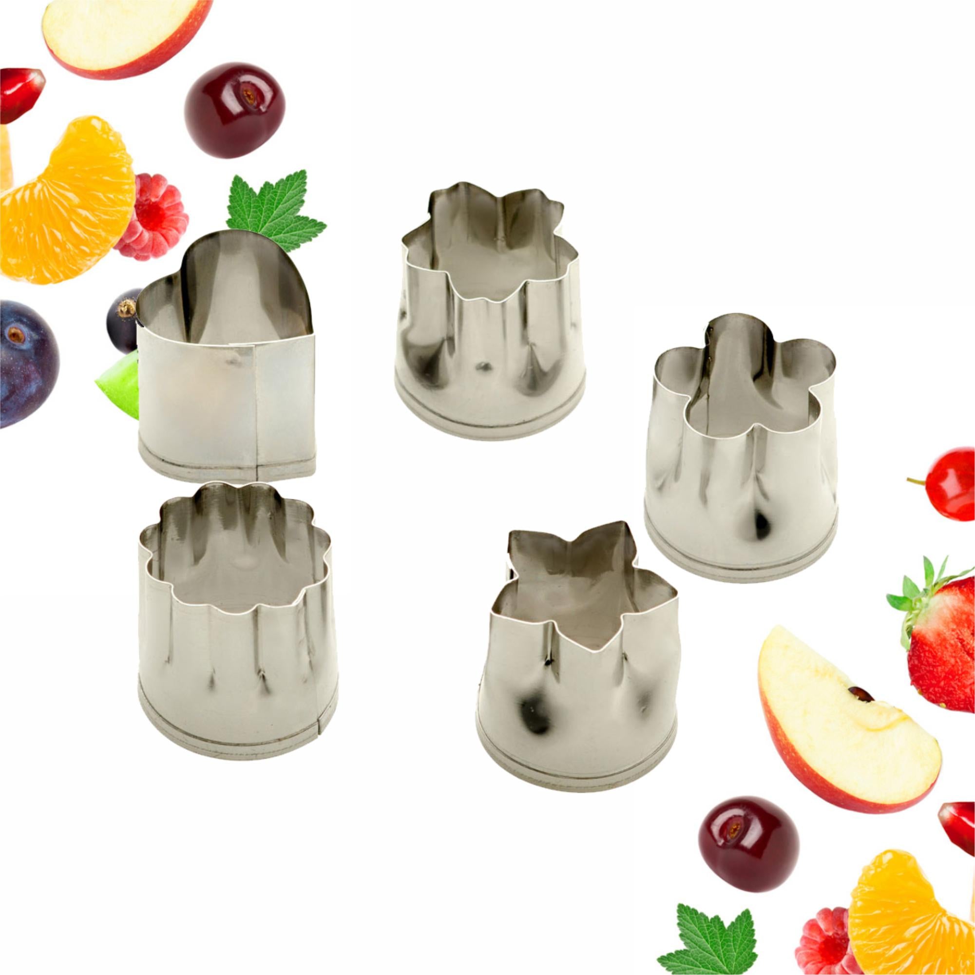Starpack vegetable cutters in various shapes, designed for creating fun and decorative cuts in vegetables and fruits.
