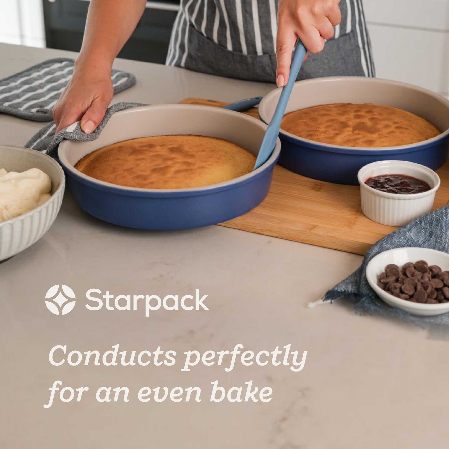 Bakers Gonna Bake - Round Cake &amp; Pie Pans Set of 2